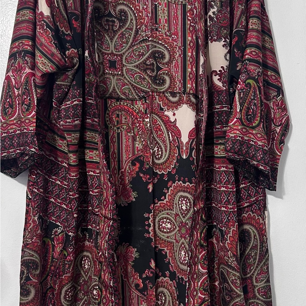 EARTHBOUND Red and Black Paisley Kimono